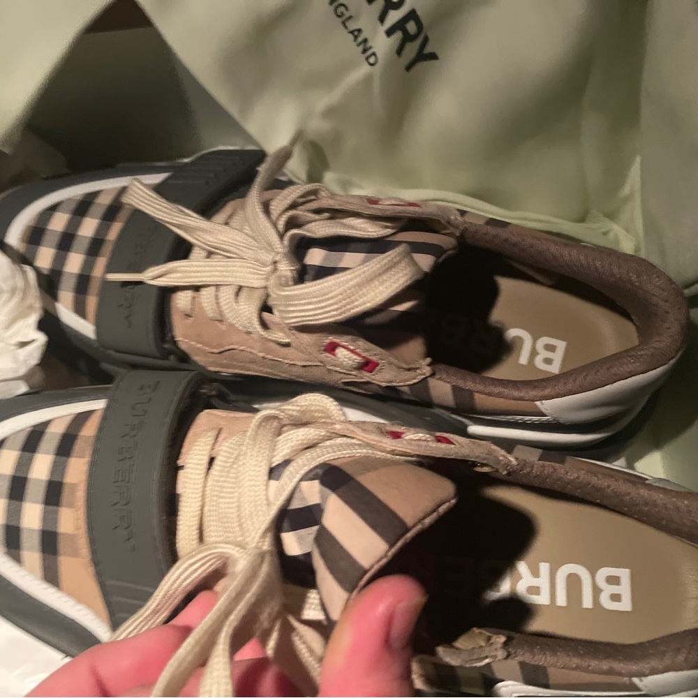 Burberry shoes